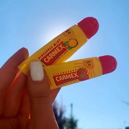 Carmex Pineapple & Mint Tube 10g