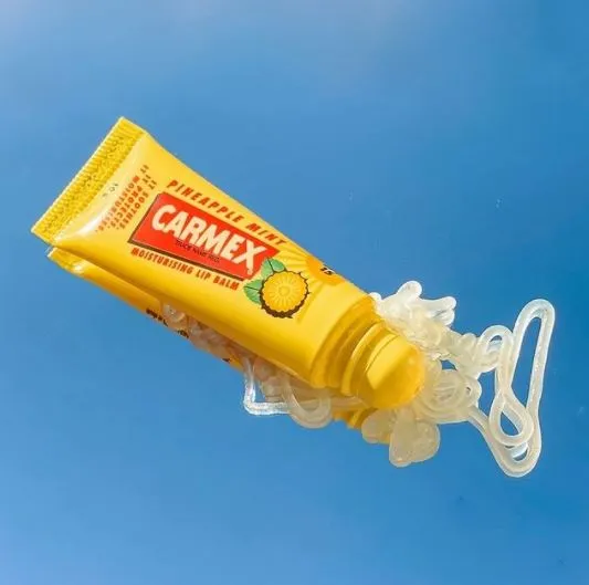 Carmex Pineapple & Mint Tube 10g